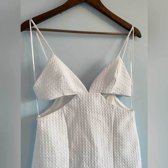 ZARA textured cut out white dress size M - Picture 4 of 9